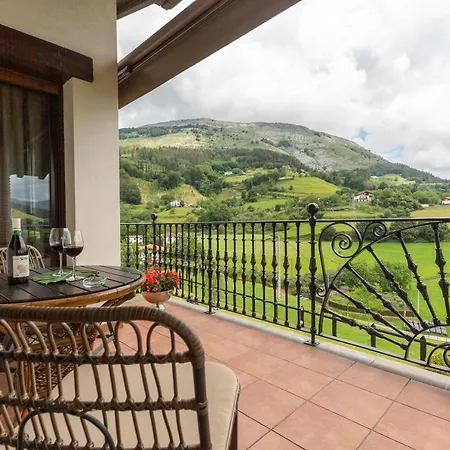 Casa rural Txanpardin *