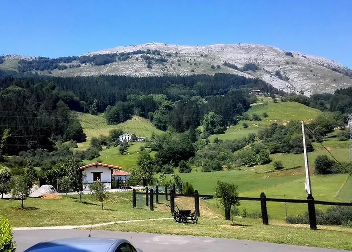 Txanpardin Country house