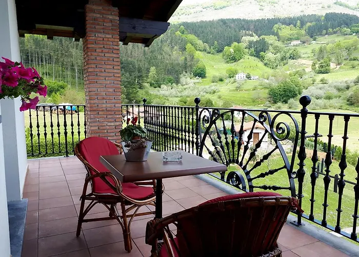 Txanpardin Country house *